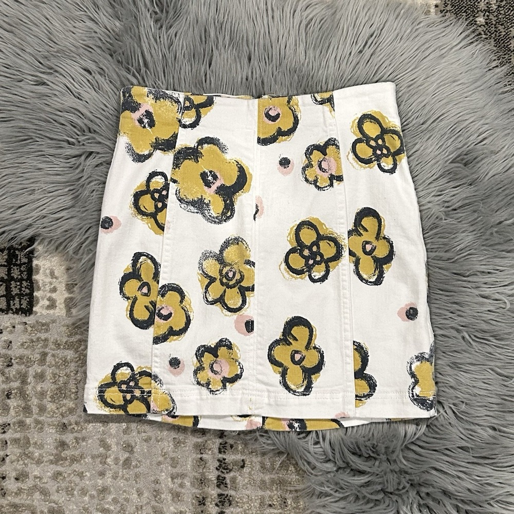 Free People Floral Print Denim Mini Skirt In White-Yellow Flowers Size 4